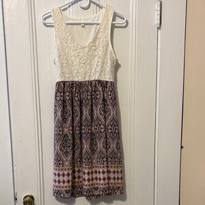 White and Purple Sleeveless Dress